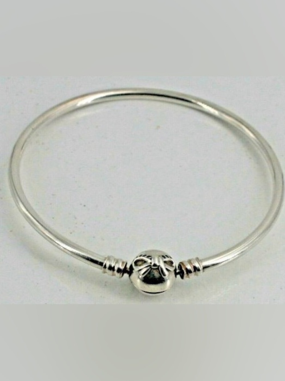 Pandora Bangle Dainty Bow RETIRED Rare Authentic In Box